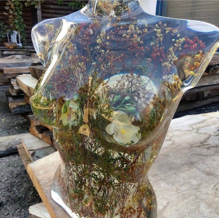 Epoxy Sculpture, Sculpture Art, Female Sculpture, Body Sculpture, Handmade Sculpture, Clear Epoxy Resin, Dried Flowers, Epoxy Art for Gift