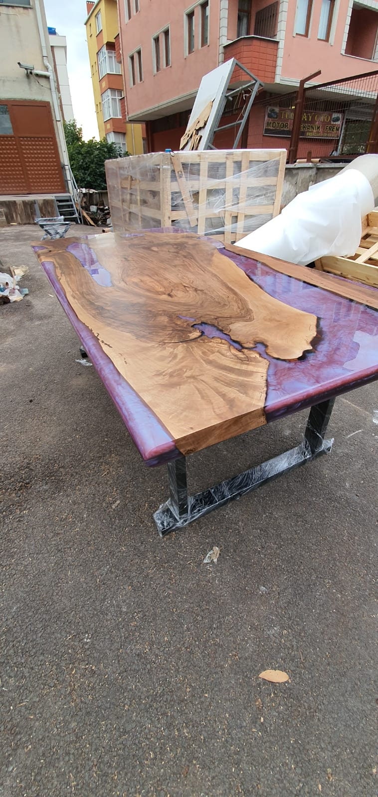 Custom 84" x 42" Epoxy Resin Table, Handmade Pearl Purple Epoxy River Table, Custom Walnut Epoxy Table, Unique Resin Epoxy Table for Erum