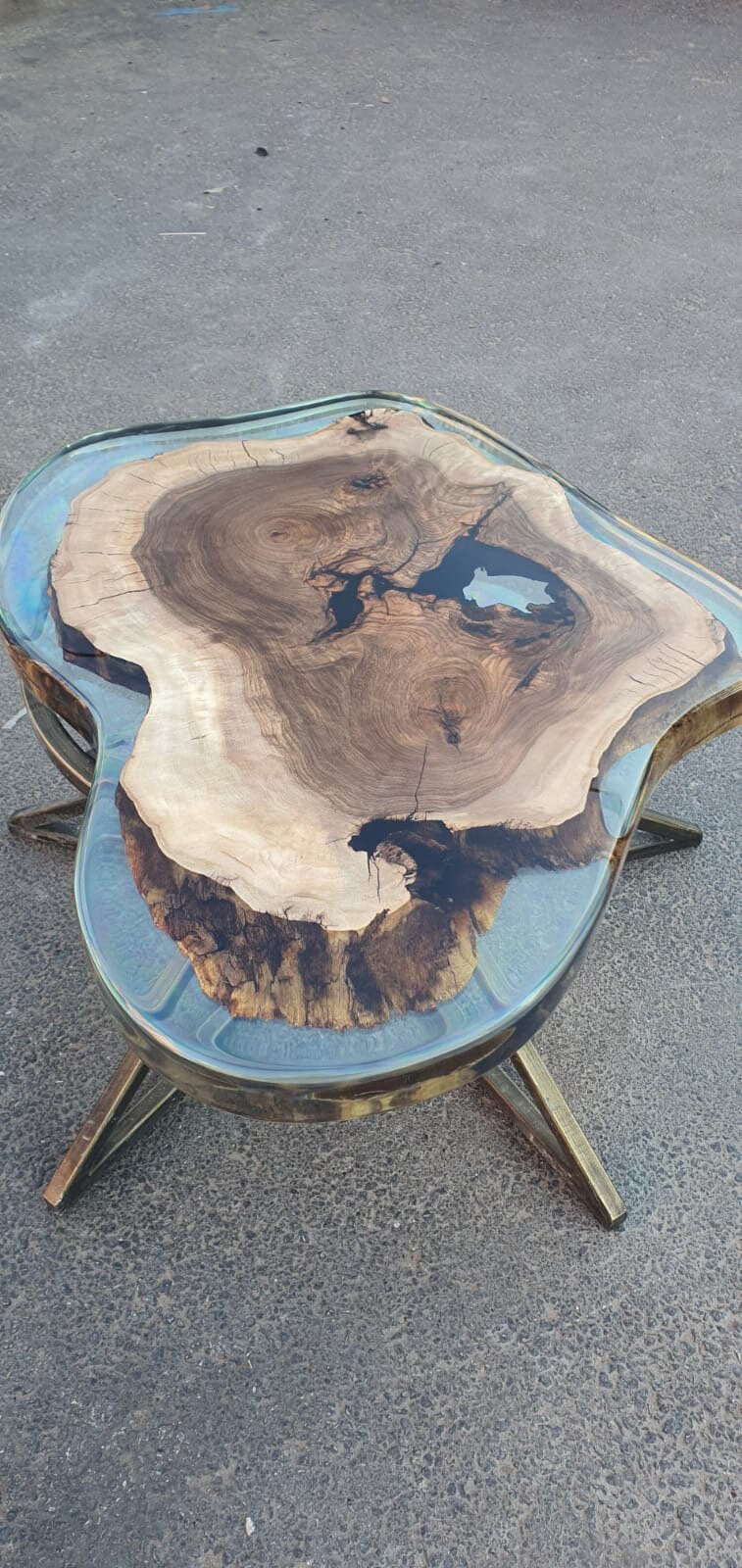 Round Dining Table, Epoxy Coffee Table, Custom 32” x 26” Round Table, Walnut Clear Epoxy Table, Epoxy Coffee Table