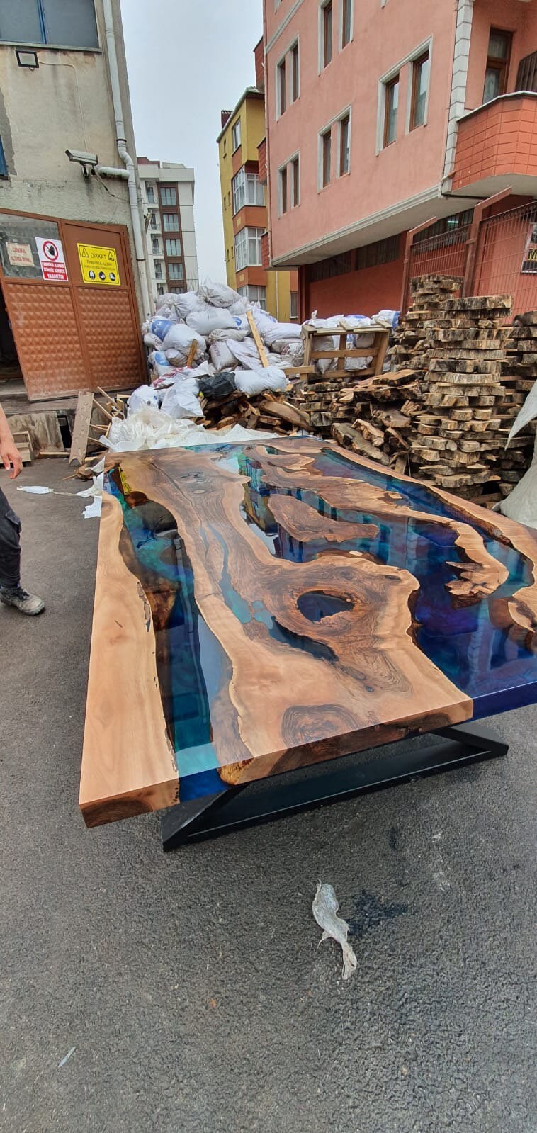 Epoxy Dining Table, Walnut Dining Table, Custom 88” x 48” Walnut Blue, Turquoise, Green Table, Epoxy Dining Table, Custom for Sunday K