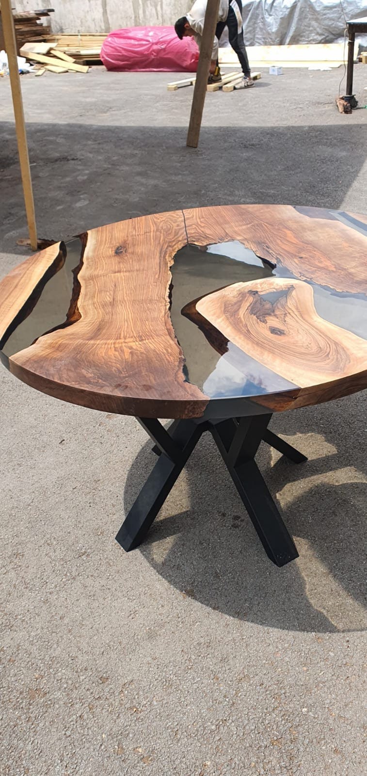 Custom Epoxy Table, Epoxy Furniture Package, Custom 75cm Diameter Round Table, Walnut Wood Smokey Gray Table, Epoxy Table Order for Chedburn