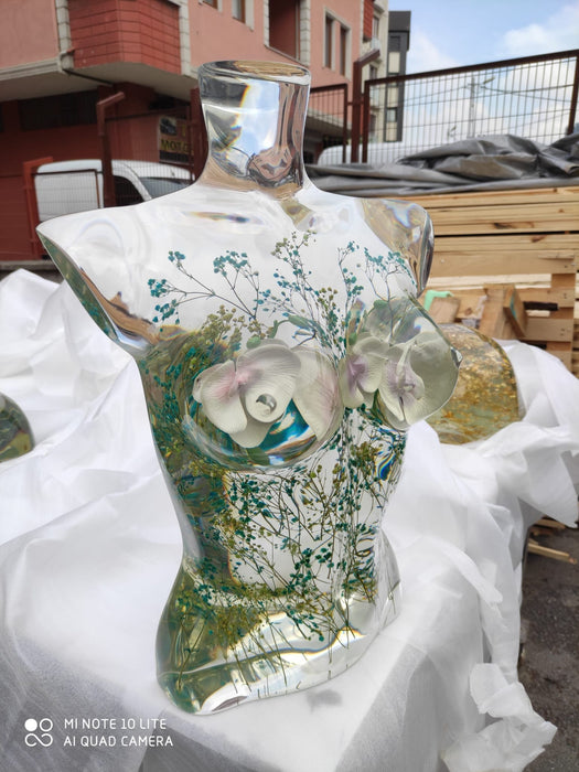 Epoxy Resin Sculpture, Sculpture Art, Female Sculpture, Body Sculpture, Handmade Sculpture, Clear Epoxy, Dried Flowers, Epoxy Art