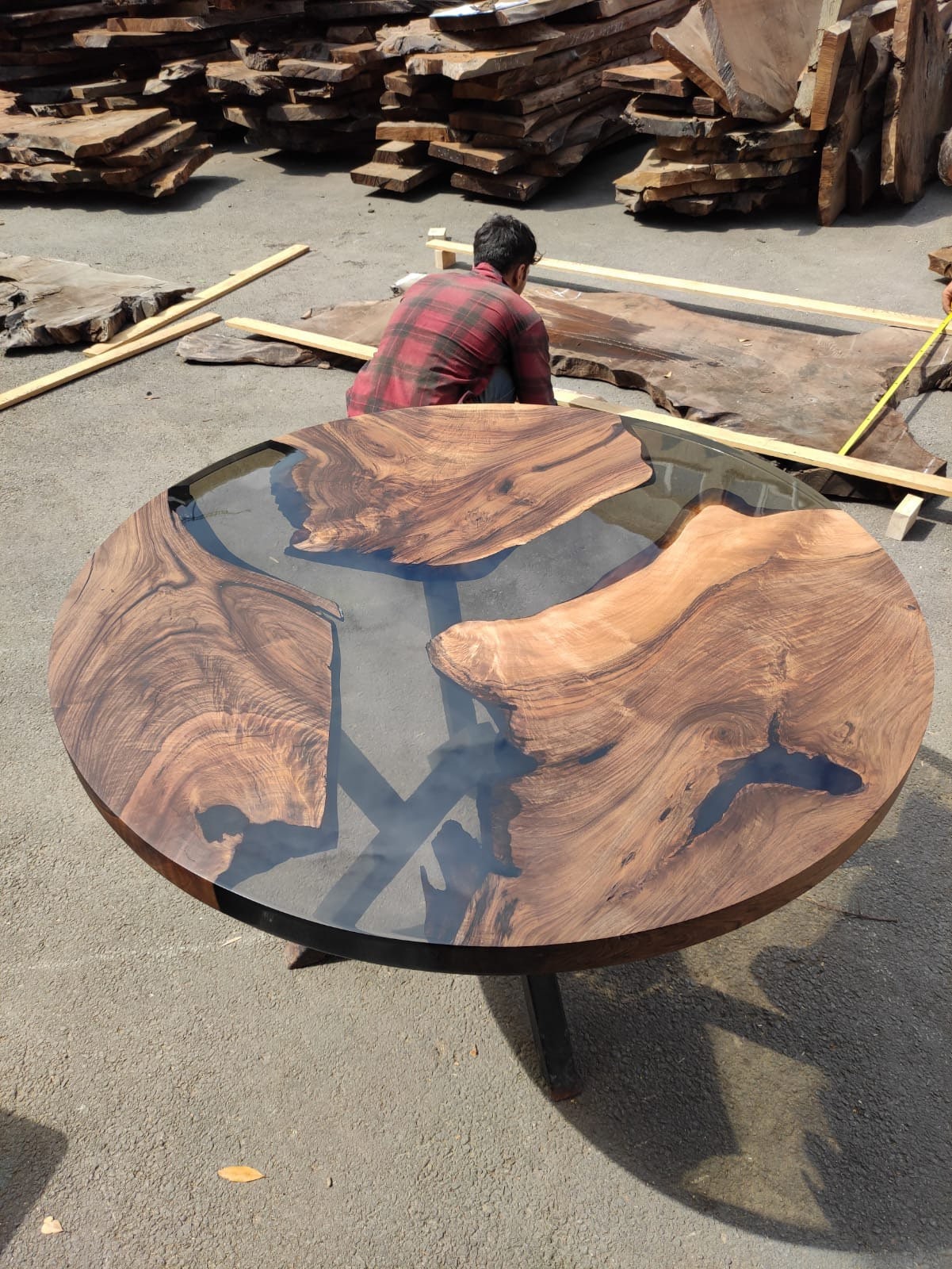 Epoxy Coffee Table, Epoxy Dining Table, Epoxy Resin Table, Custom 46” Diameter Round Walnut Wood Smokey Gray Epoxy Table Order for Sundarkia