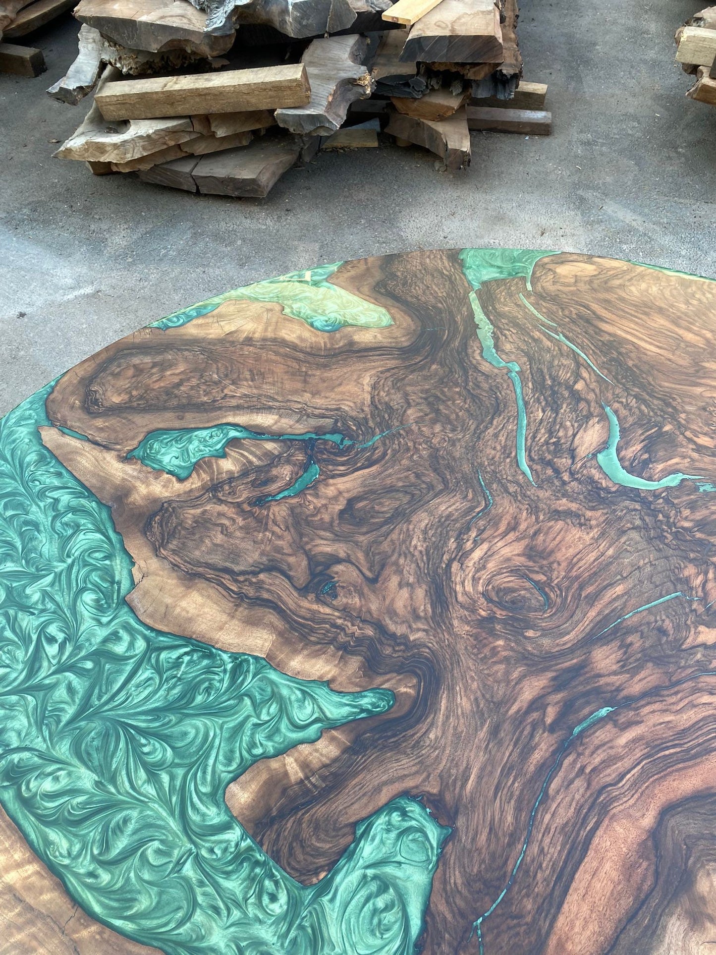 Round Dining Table, Custom 60” Diameter Round Walnut Wood Table, Emerald Green Epoxy Table, Epoxy Dining Table, Custom vOrder for Lai