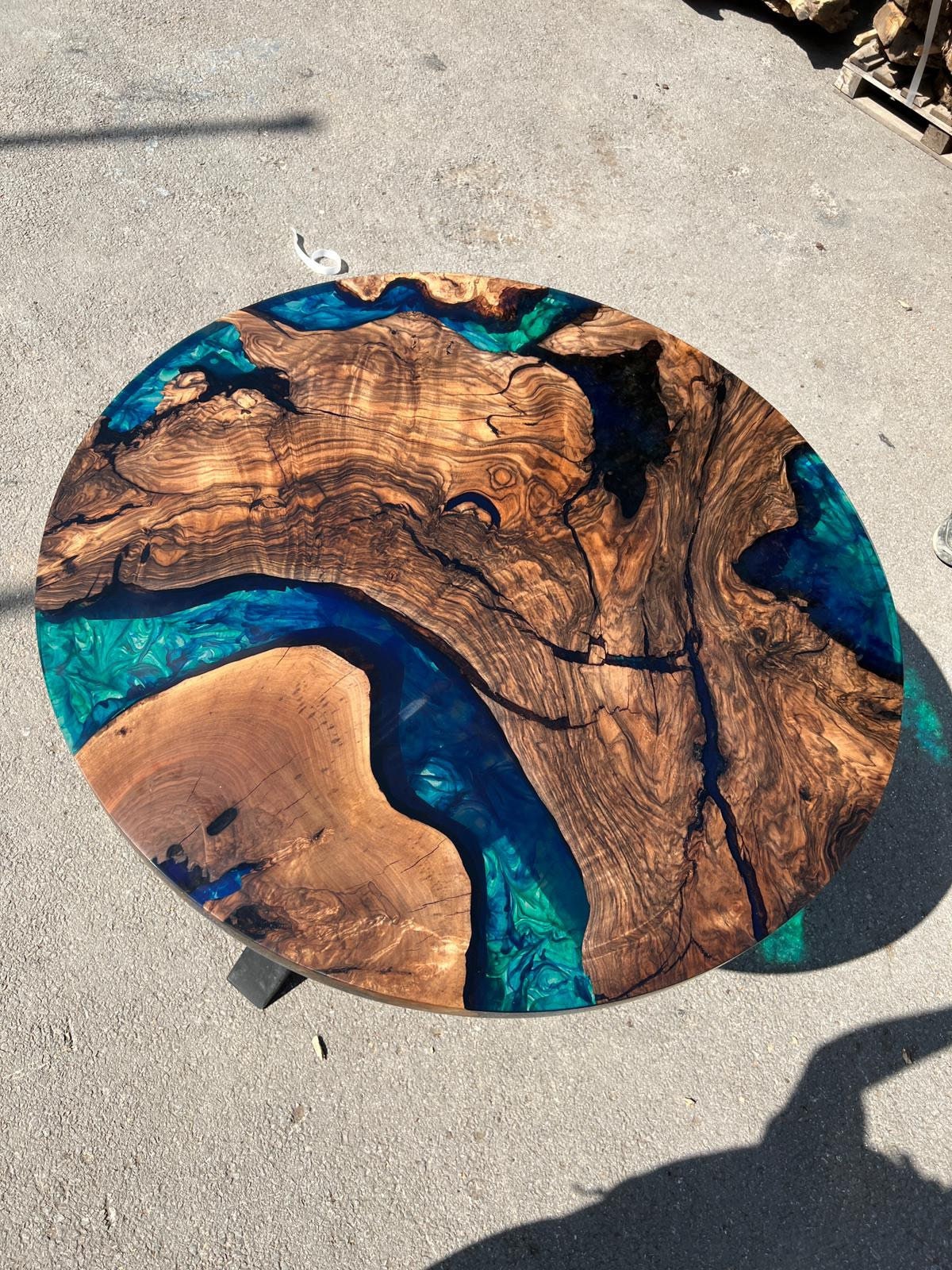 Round Dining Table, Custom 40” Round Walnut Blue Table, Turquoise, Green Epoxy Table, Epoxy Dining Table, Custom Order for Diana