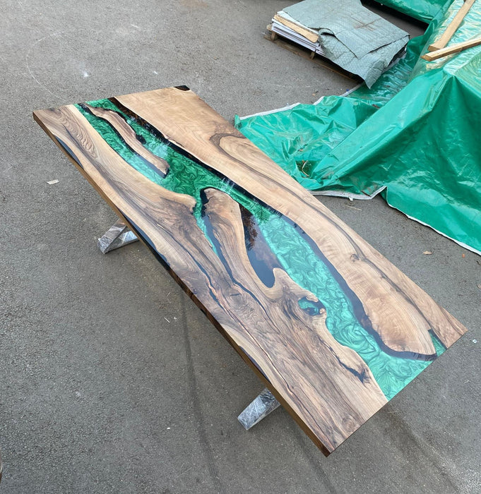 Epoxy Resin Desk, Custom 90” x 40” Walnut Emerald Green Epoxy River Dining Table Order for Arlenebury