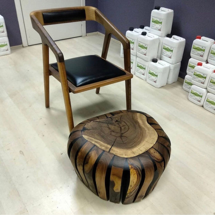 Handmade Epoxy Resin Coffee Table, Round Walnut Wood Table, Live Edge Table, Beautifully Designed Epoxy Furniture