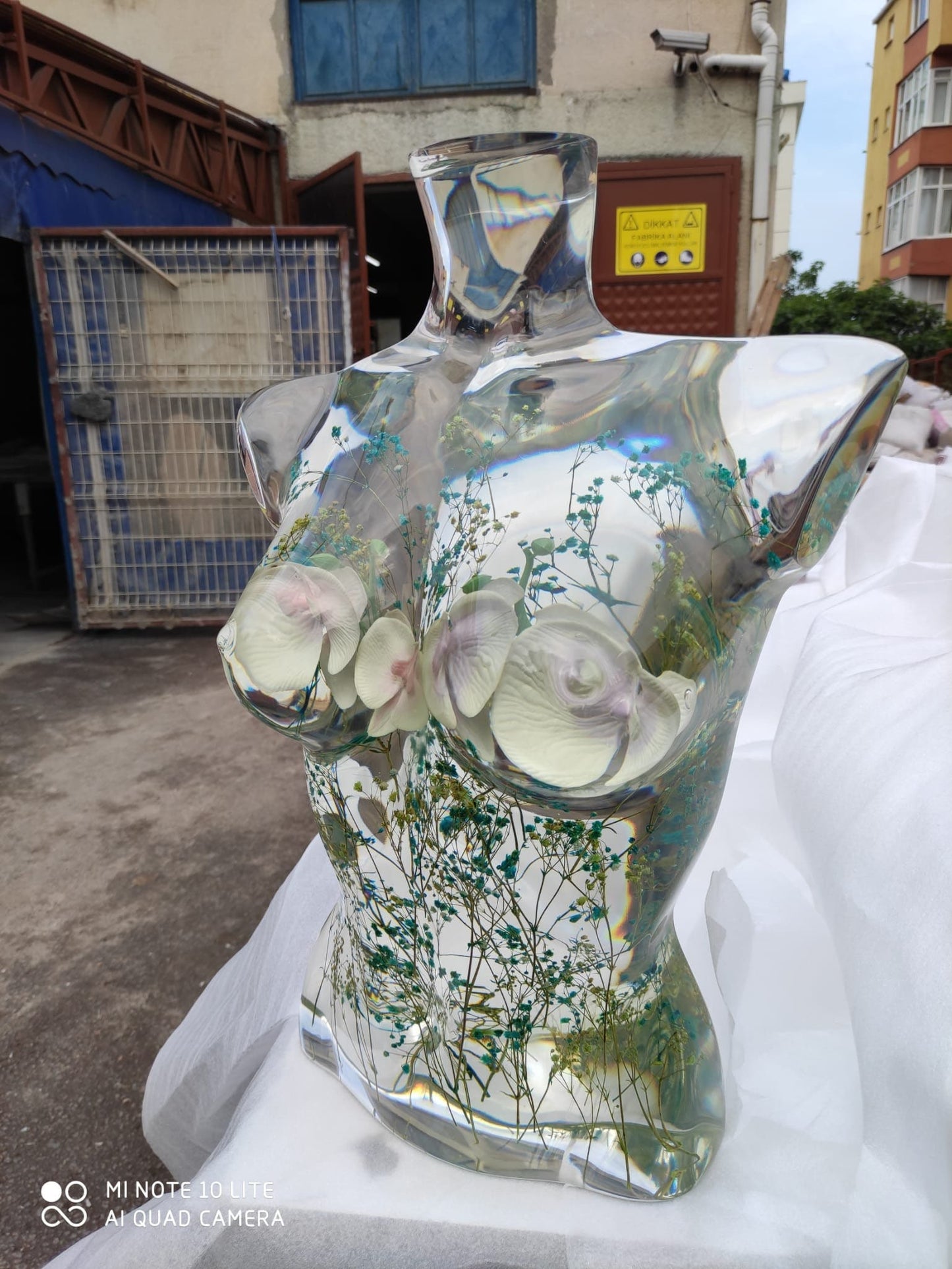 Epoxy Sculpture, Sculpture Art, Female Sculpture, Body Sculpture, Handmade Sculpture, Clear Epoxy, Dried Flowers